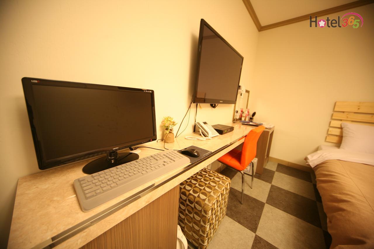 Chuncheon Myeongdong Hotel Exterior photo